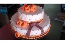  Somos especializados em bolos de casamento. Encomenda bolos decorados para datas especiais. Bolo para Aniversrios e Eventos. Salgadinhos para Festa.